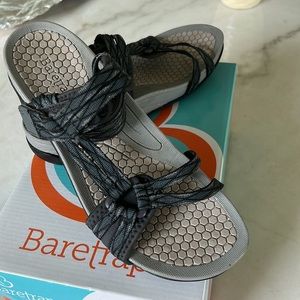 Baretraps Dandy used like new and so comfortable walking on clouds